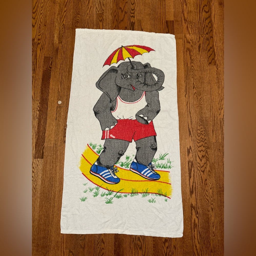 Rare Vintage “Elegant” Brand Jay Original Beach Towel Elephant 29” X 54”